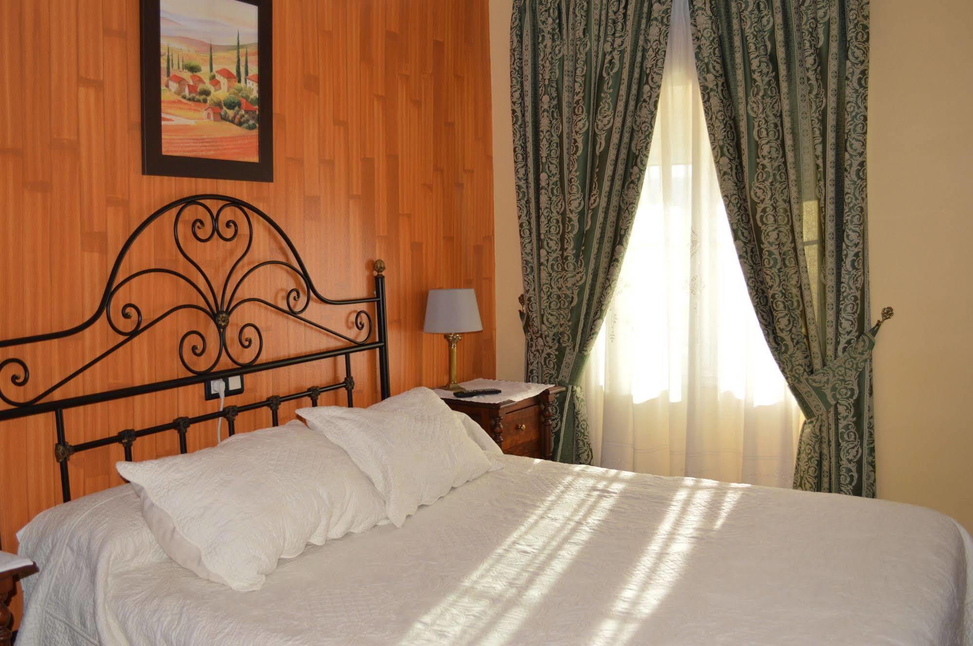 Plaza De Toros Hotel Ронда Екстериор снимка