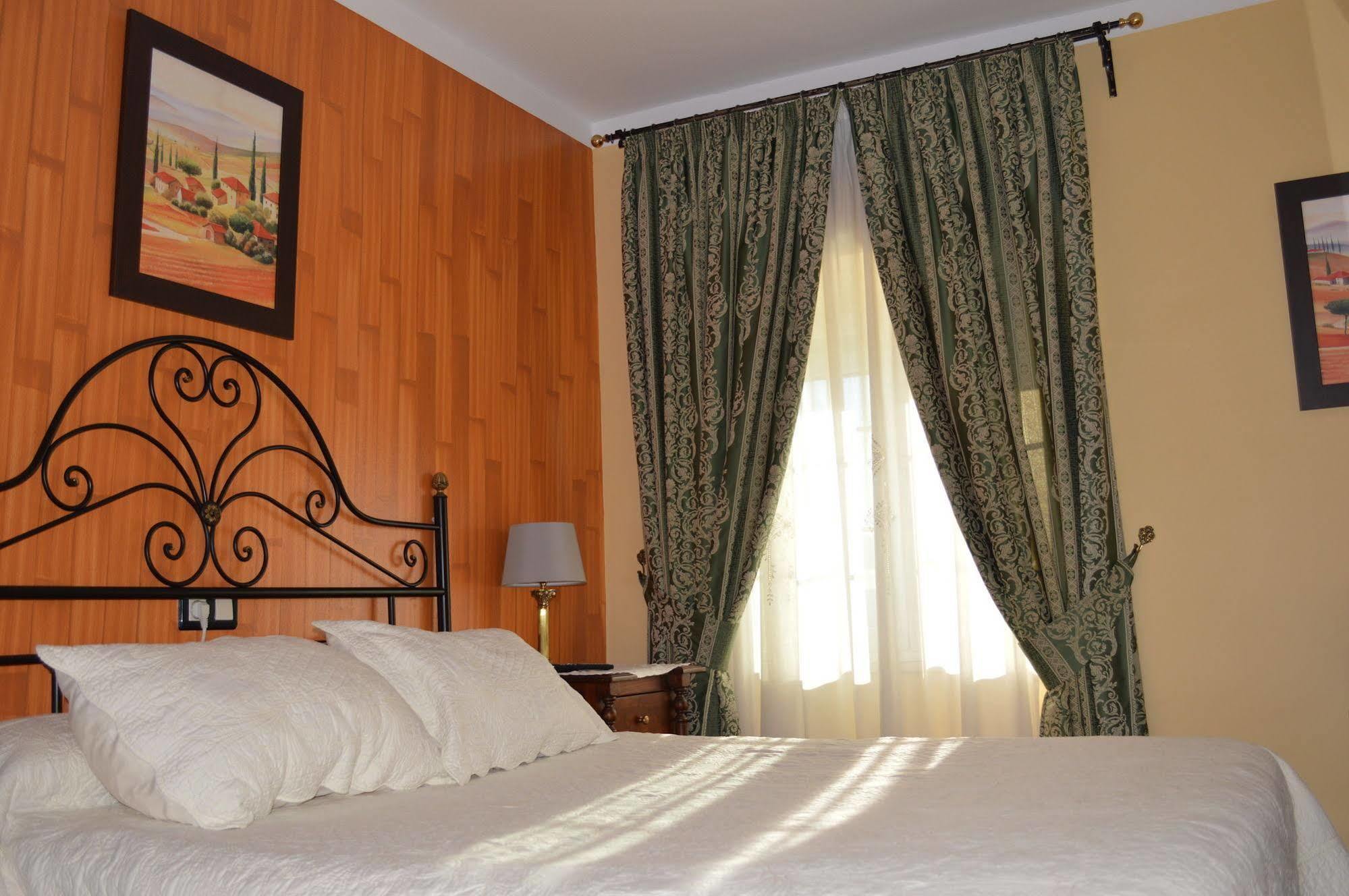 Plaza De Toros Hotel Ронда Екстериор снимка