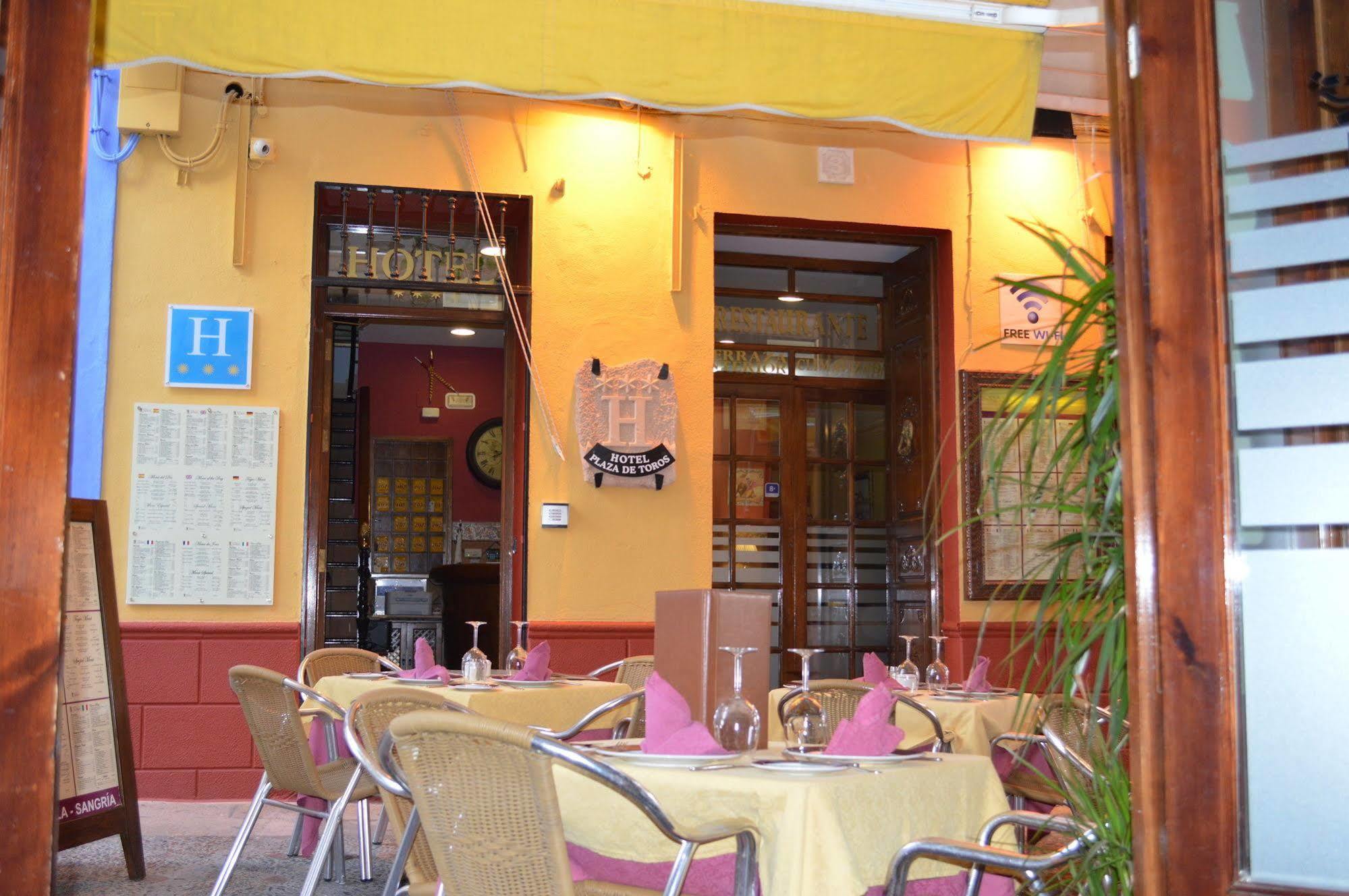 Plaza De Toros Hotel Ронда Екстериор снимка